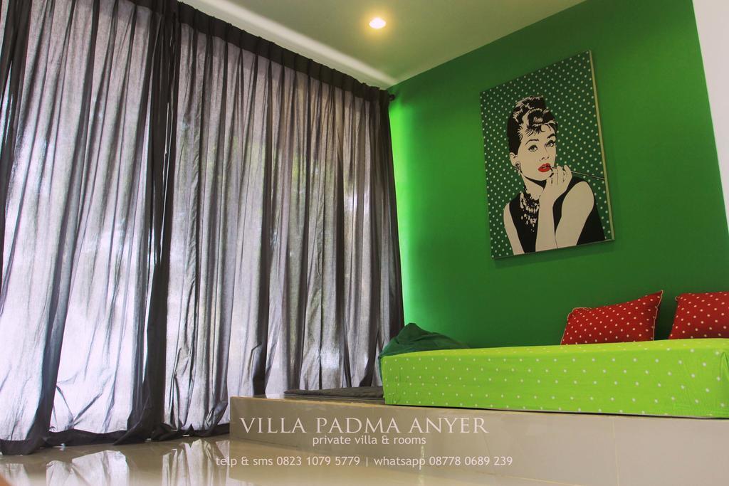 Padmadewi Anyer Villa & Hotel Buitenkant foto
